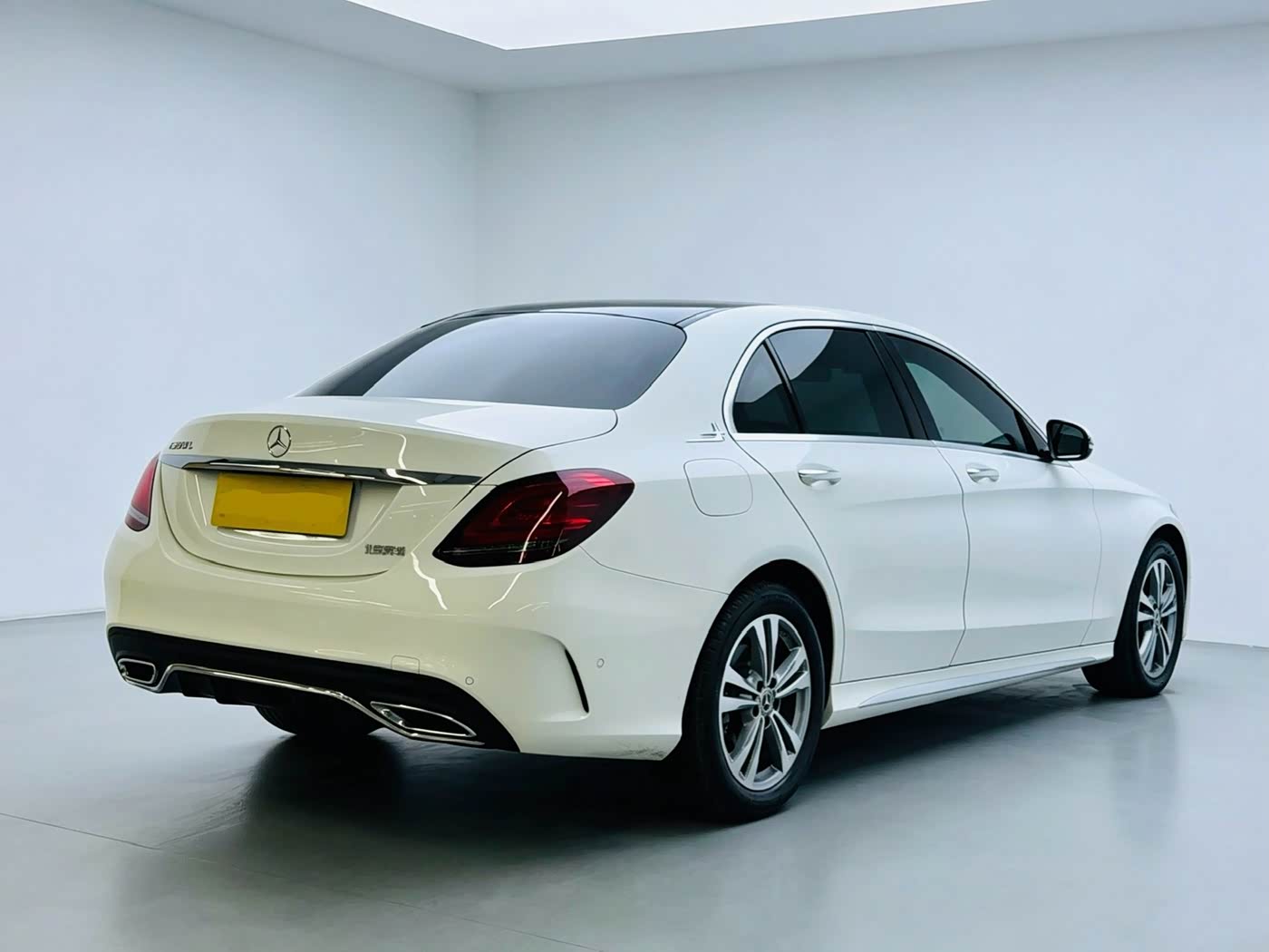 Mercedes-Benz C-Class 1.5 л 2021 г. Белый, пробег 39400 км