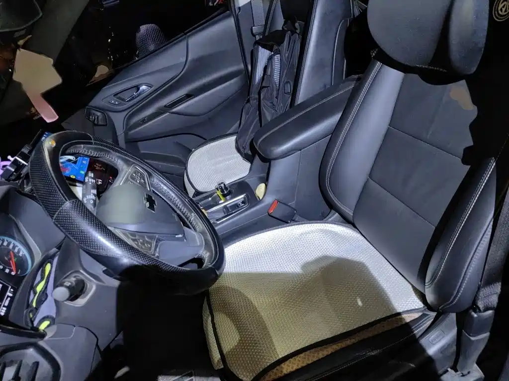 Chevrolet Equinox — миниатюра 8