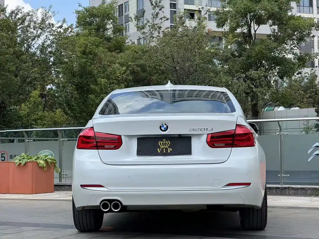 BMW 3 Series — миниатюра 6