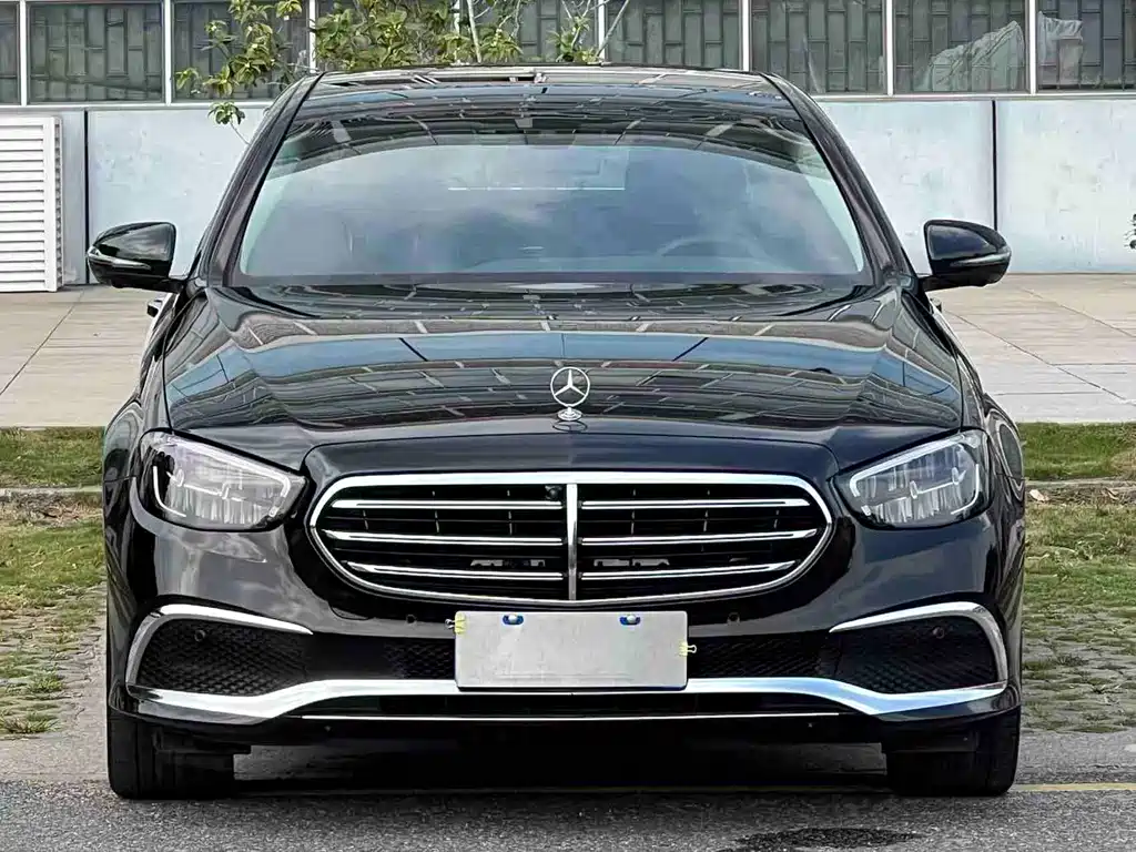 Mercedes-Benz E-Class E 2023 E 300 L Fashion