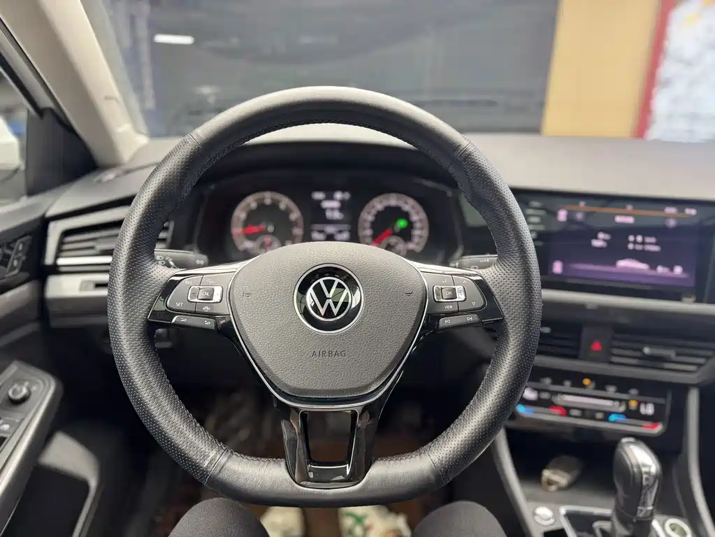 Volkswagen Bora — миниатюра 12