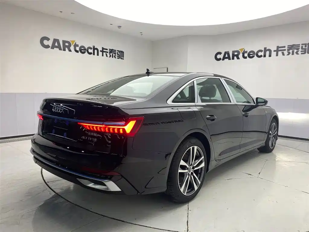 Audi A6L 2025 40 TFSI Luxury