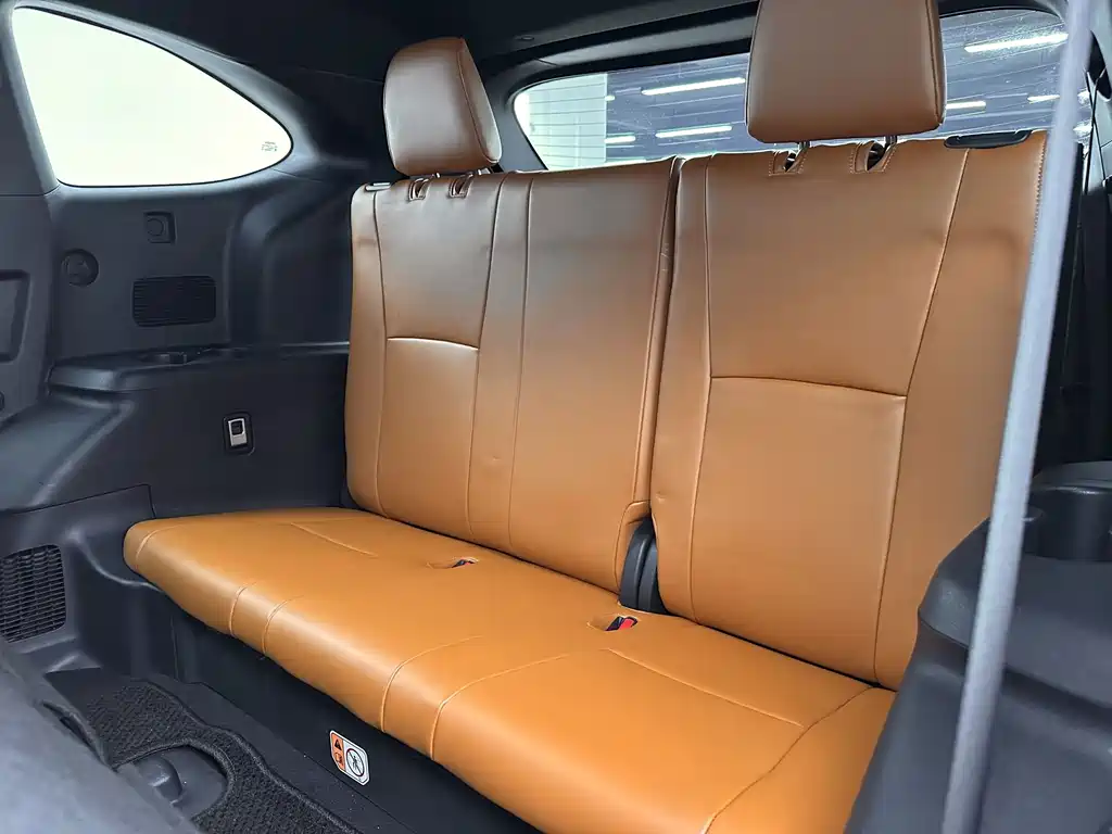 Toyota Crown Kluger — миниатюра 12