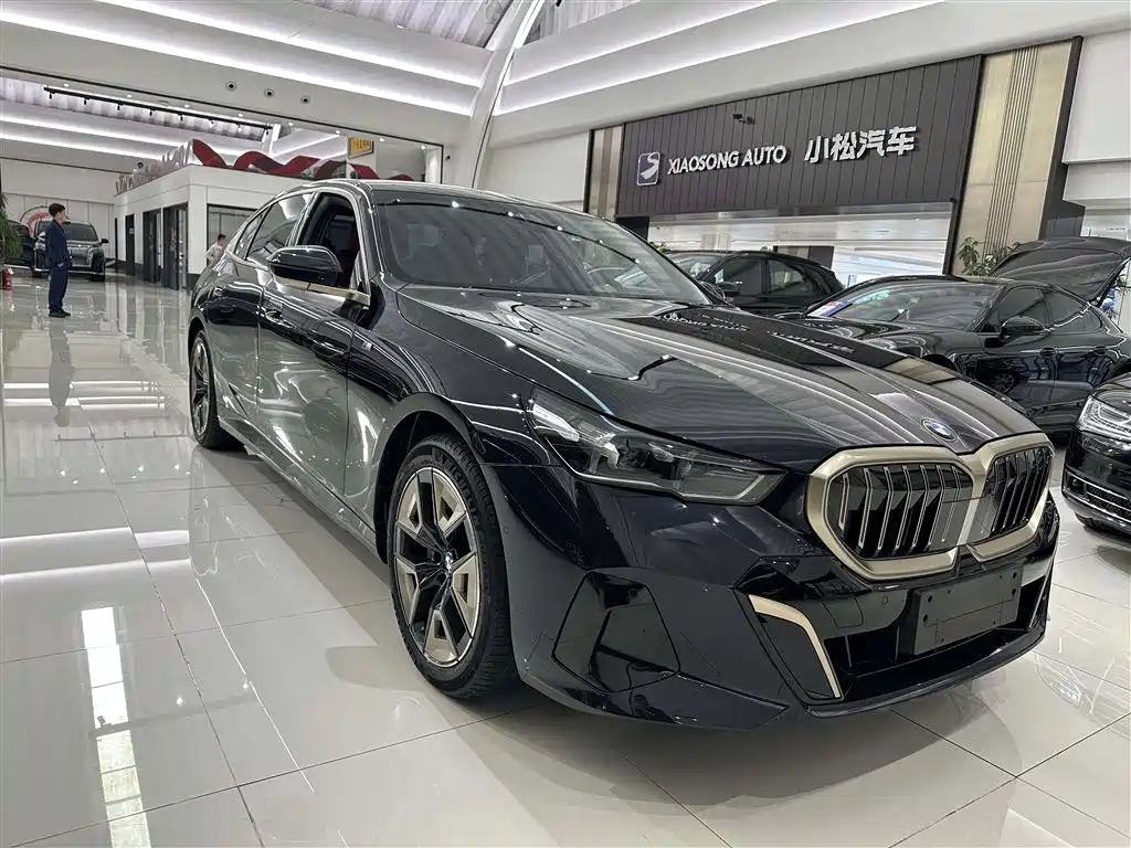 BMW 5 Series 5 2024 530Li Lead M Sport