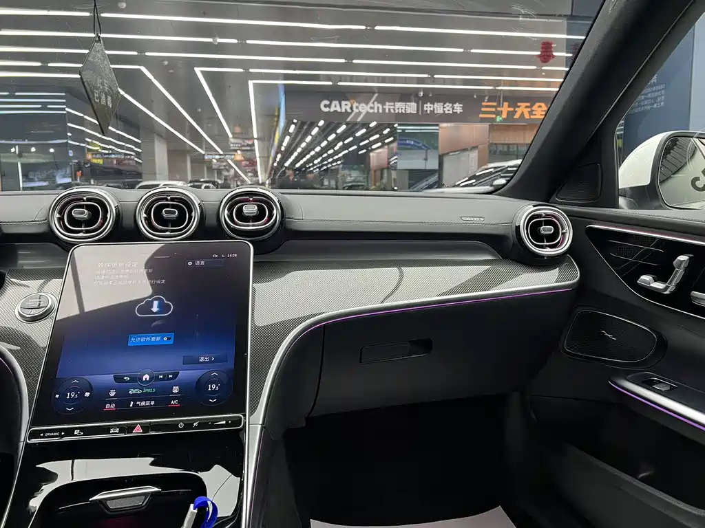 MERCEDES-BENZ C CLASS