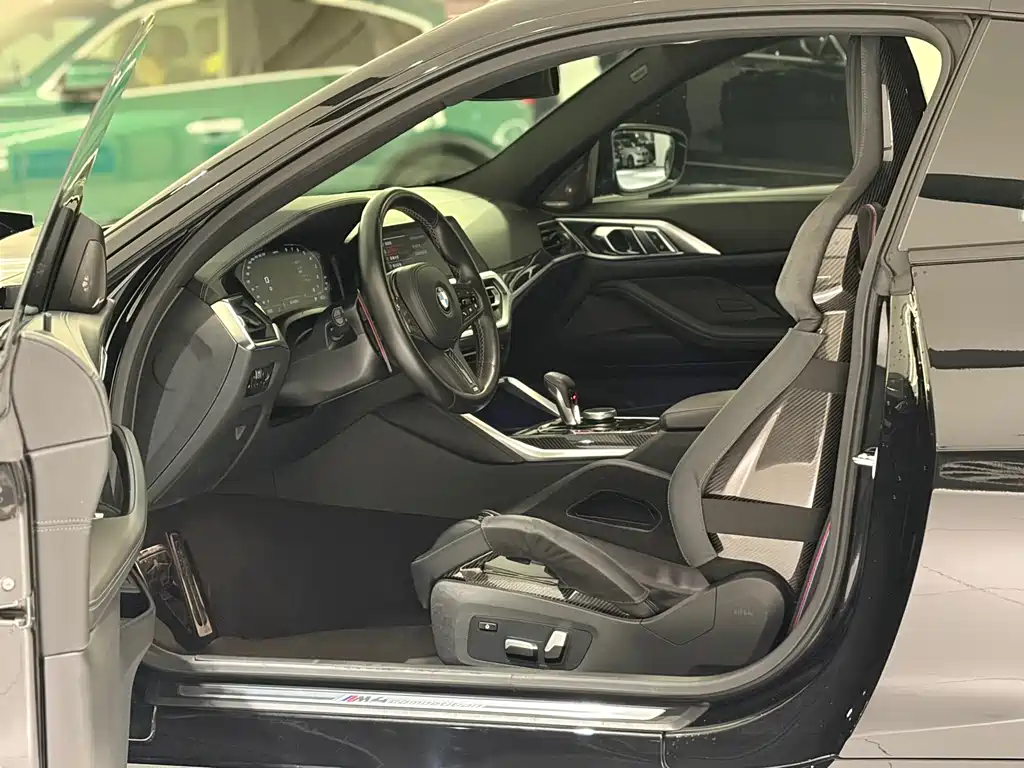 BMW M4 2022 M4