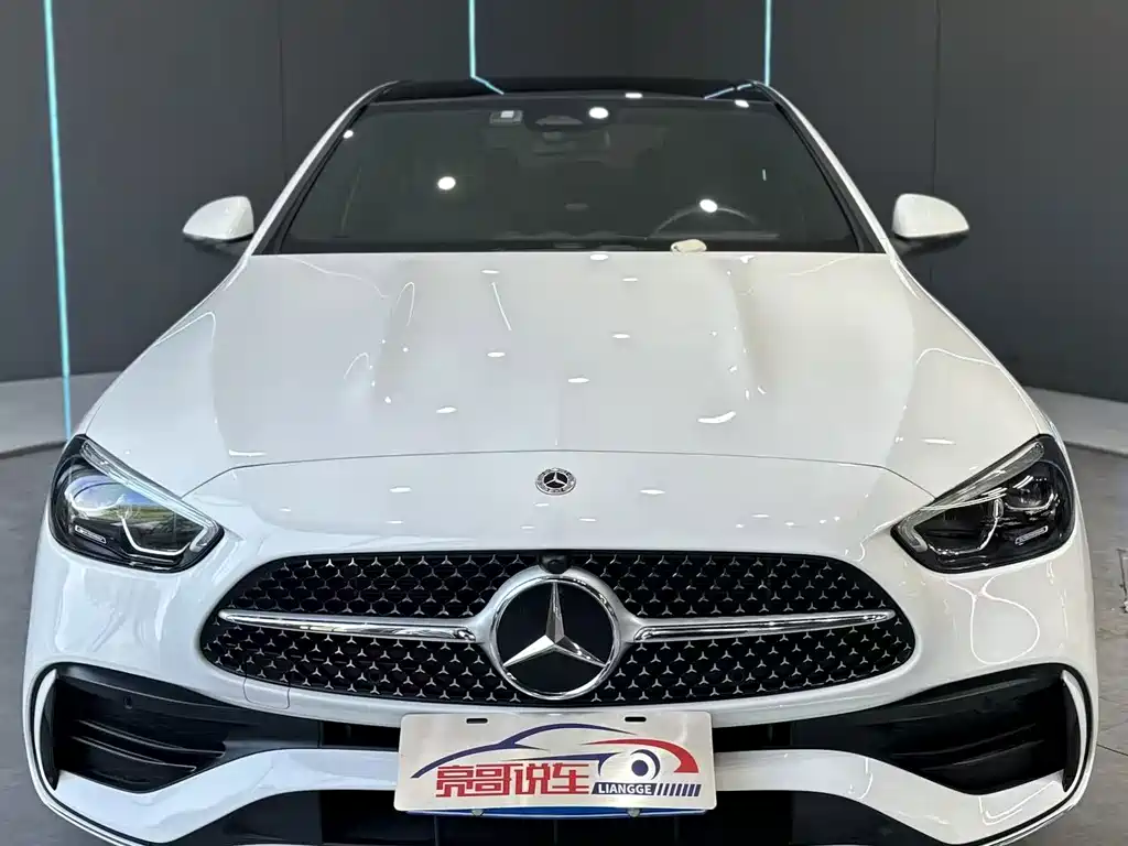 Mercedes-Benz C-Class — миниатюра 2