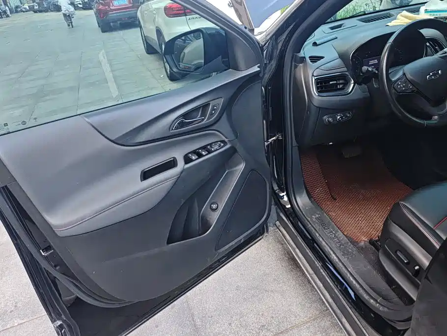 Chevrolet Equinox — миниатюра 7
