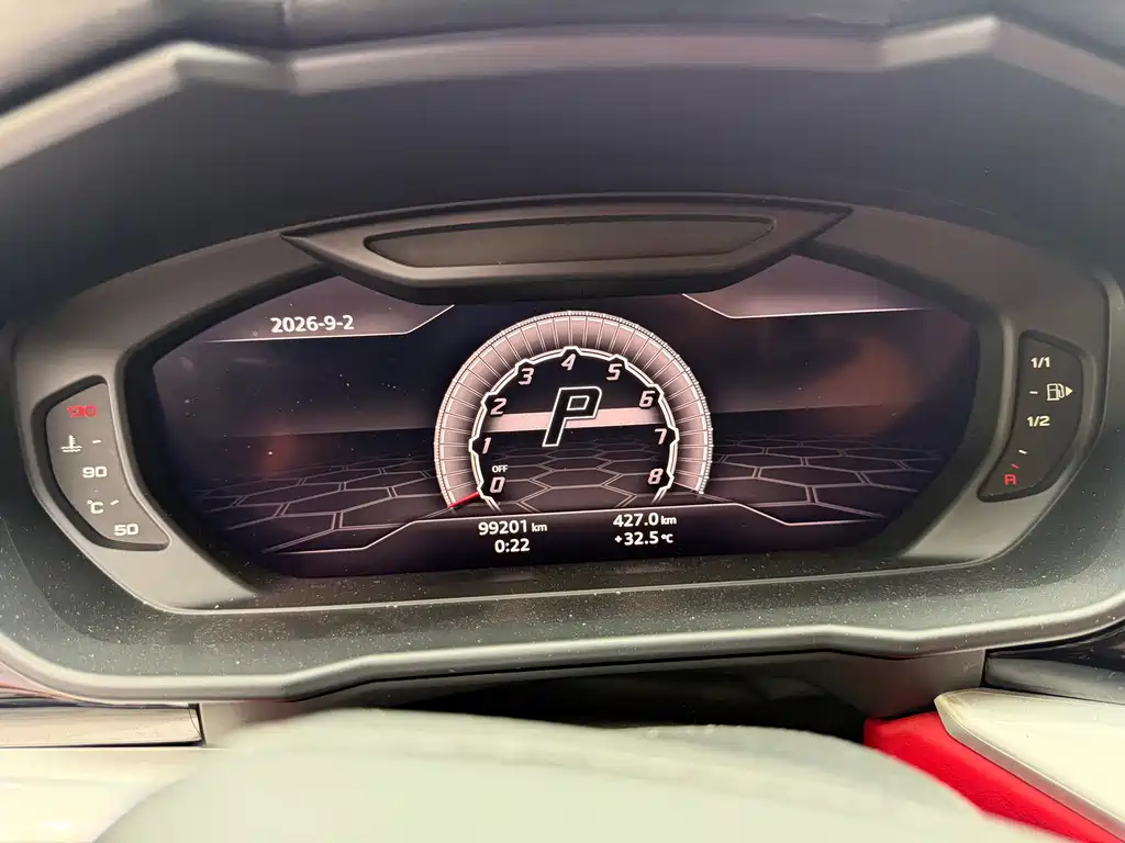 Lamborghini Urus — миниатюра 6