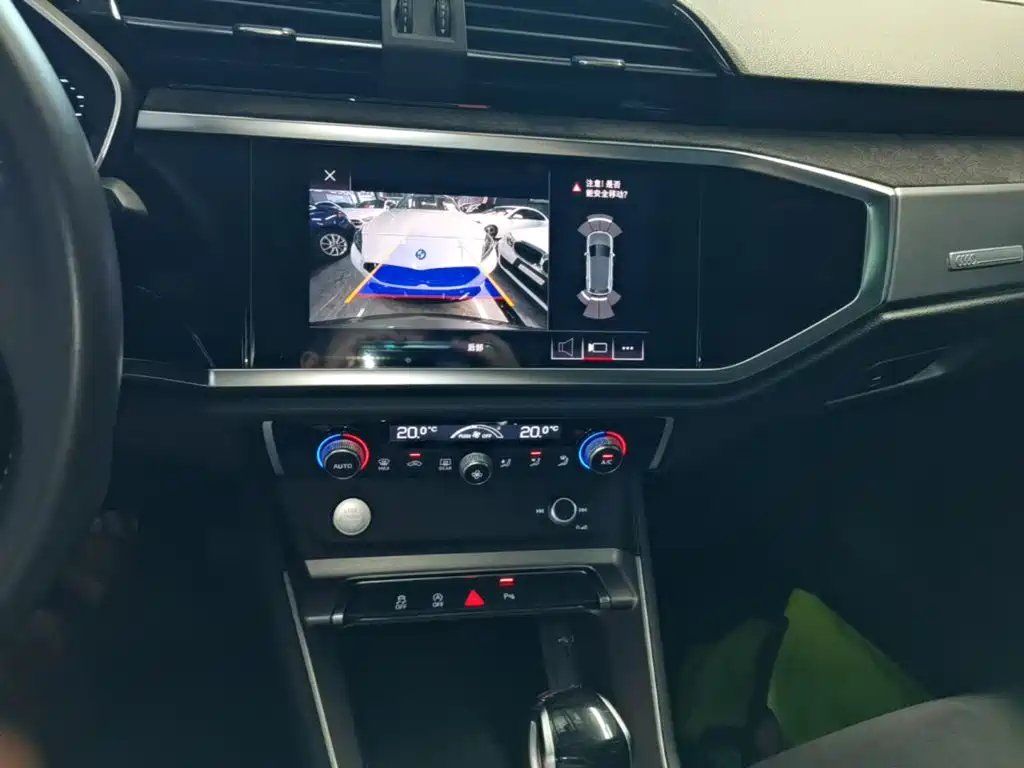 Audi Q3 — миниатюра 13