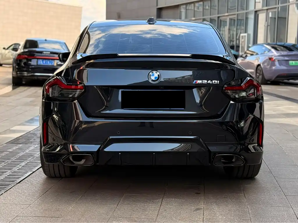BMW M240i 2025 M240i xDrive