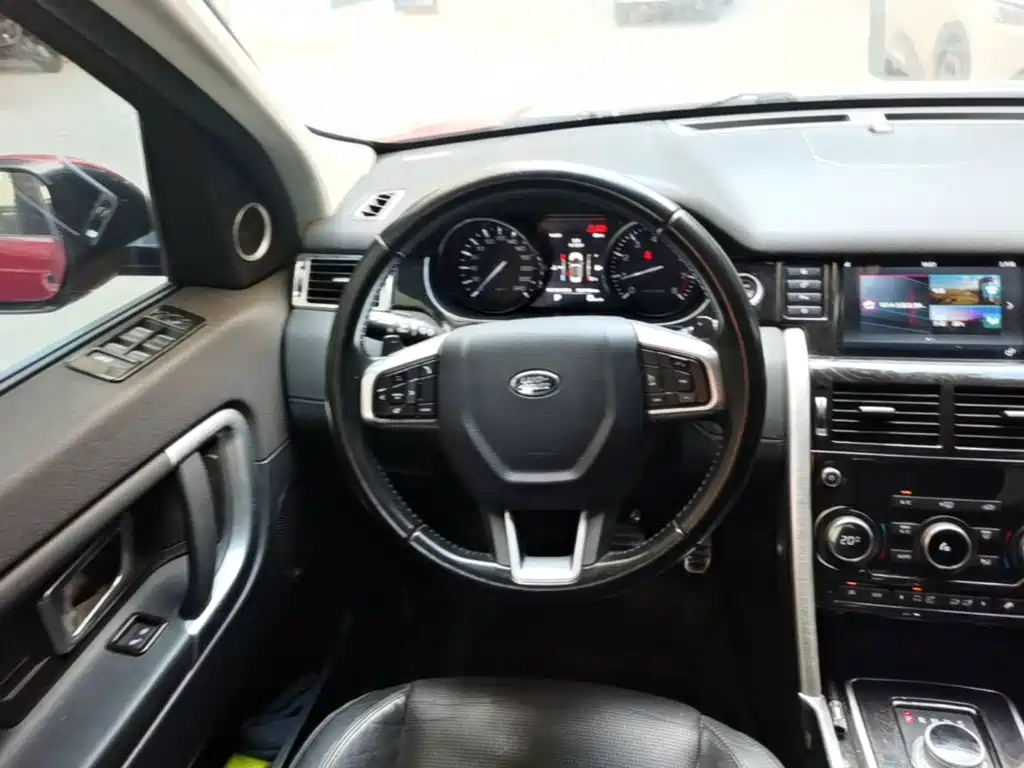 Land Rover Discovery Sport — миниатюра 11