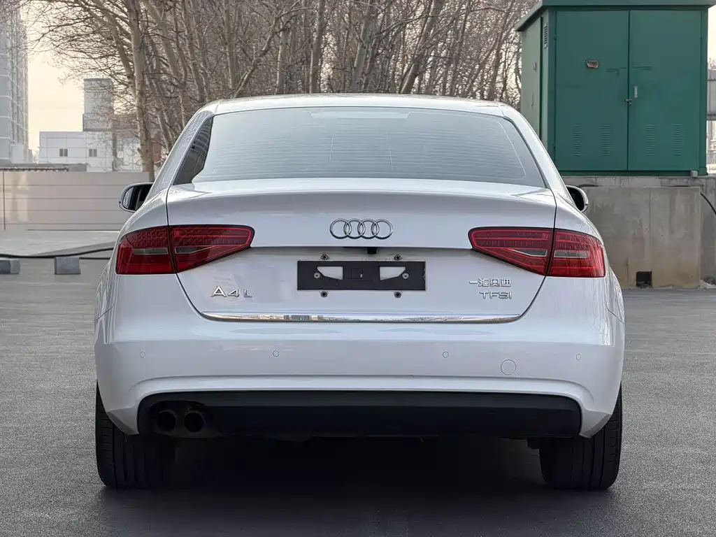 Audi A4L — миниатюра 5