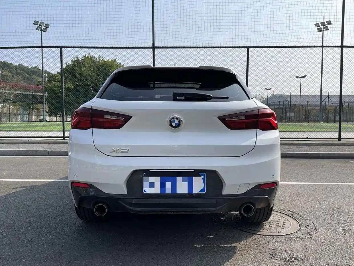BMW X2