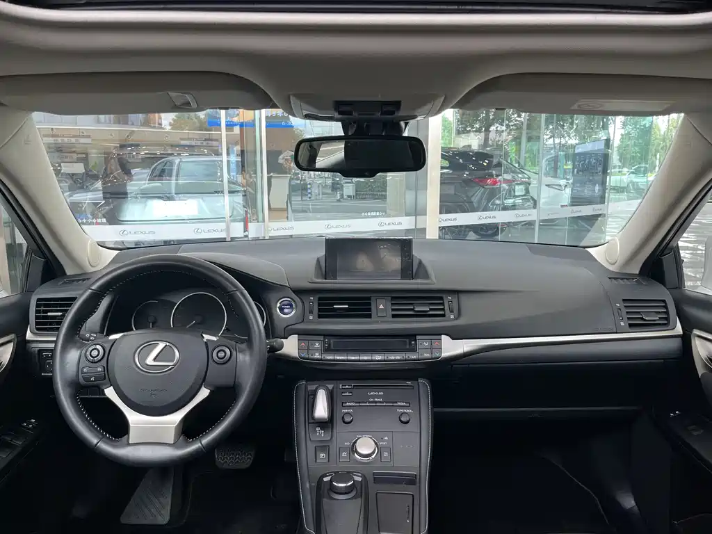 Lexus CT 2017 CT200h Comfort VI