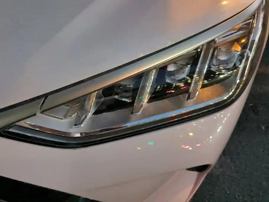 BYD PLUS New Energy — миниатюра 5