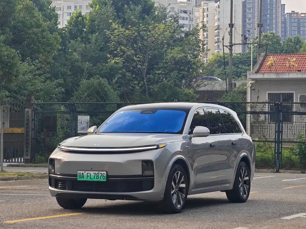 Li Auto Li L8 2023