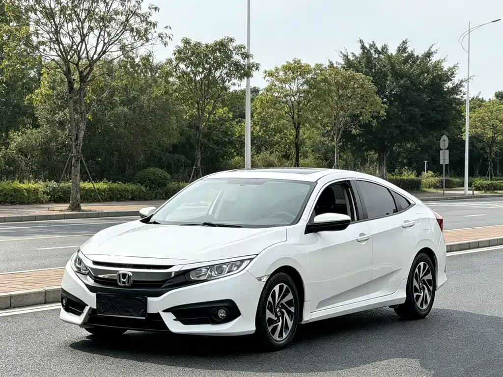 Honda Civic 2016 220TURBO CVT Luxury