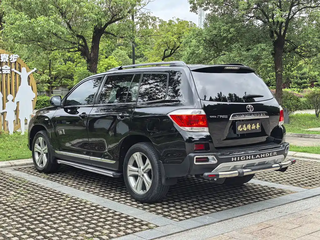 Toyota Highlander — миниатюра 7