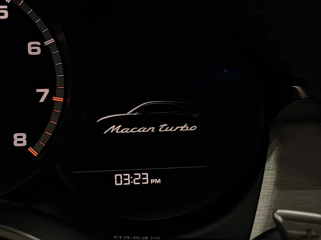 Porsche Macan — миниатюра 20