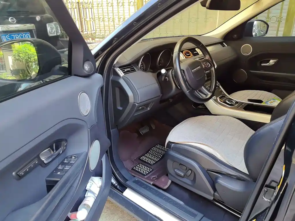 Land Rover Evoque — миниатюра 12