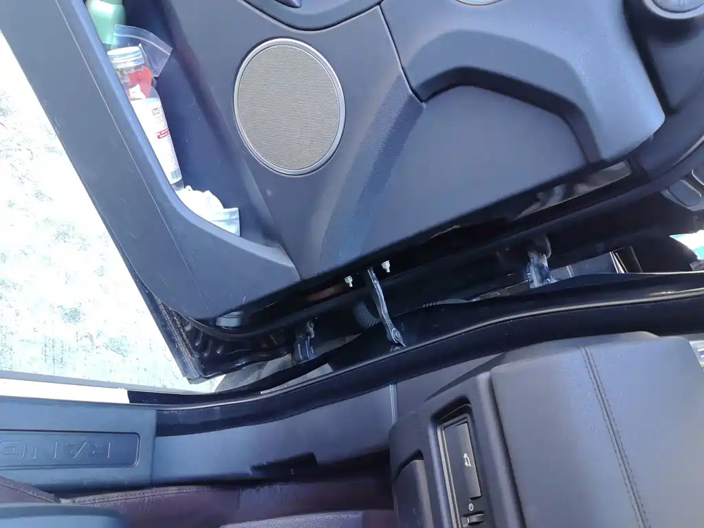 Land Rover Evoque — миниатюра 19