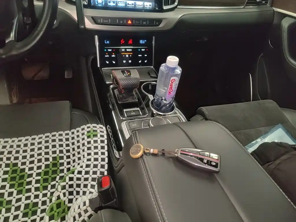 Hongqi Hongqi HS7 — миниатюра 14