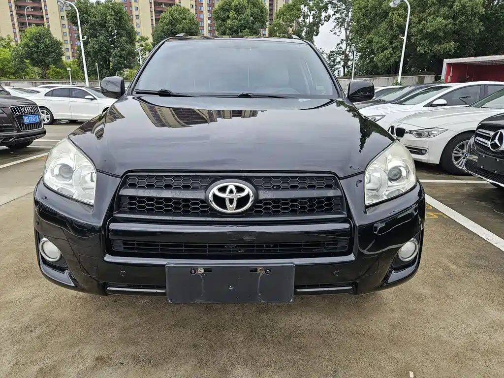 Toyota RAV4 2011 2.0L AT