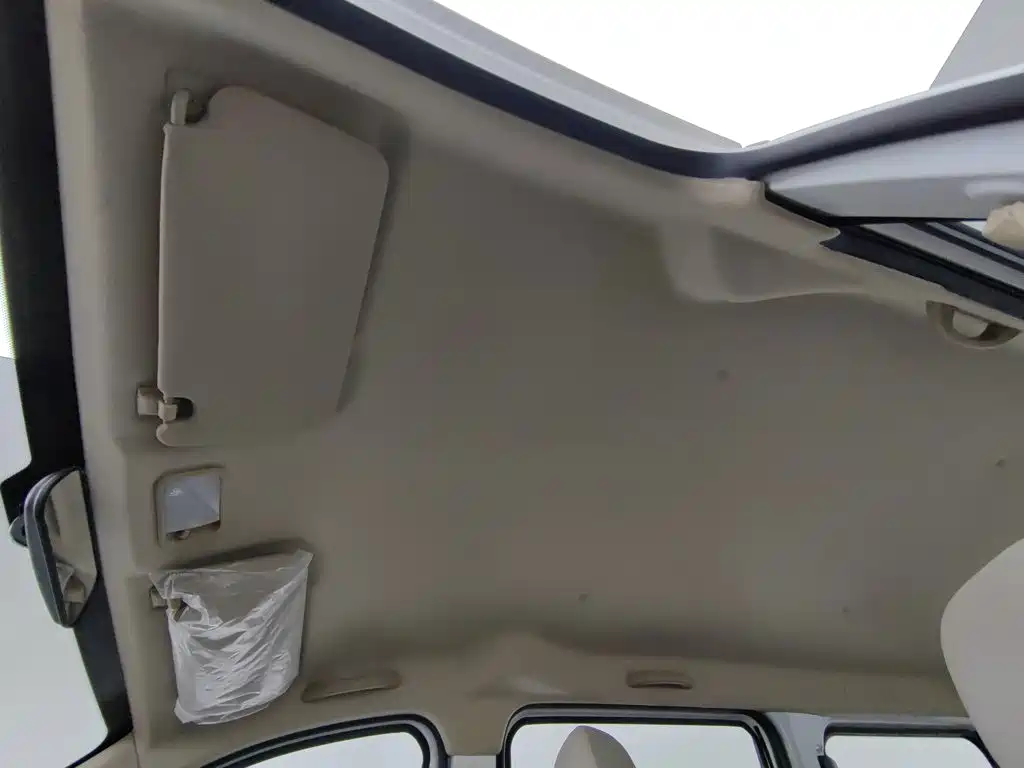 Wuling Hongguang V — миниатюра 14