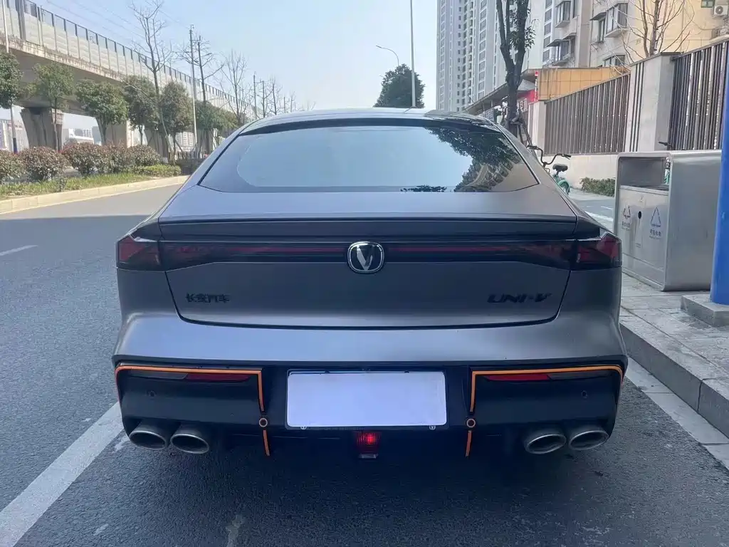 Changan UNI-V 2022 2.0T