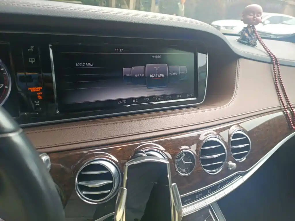 Mercedes-Benz S-Class — миниатюра 15