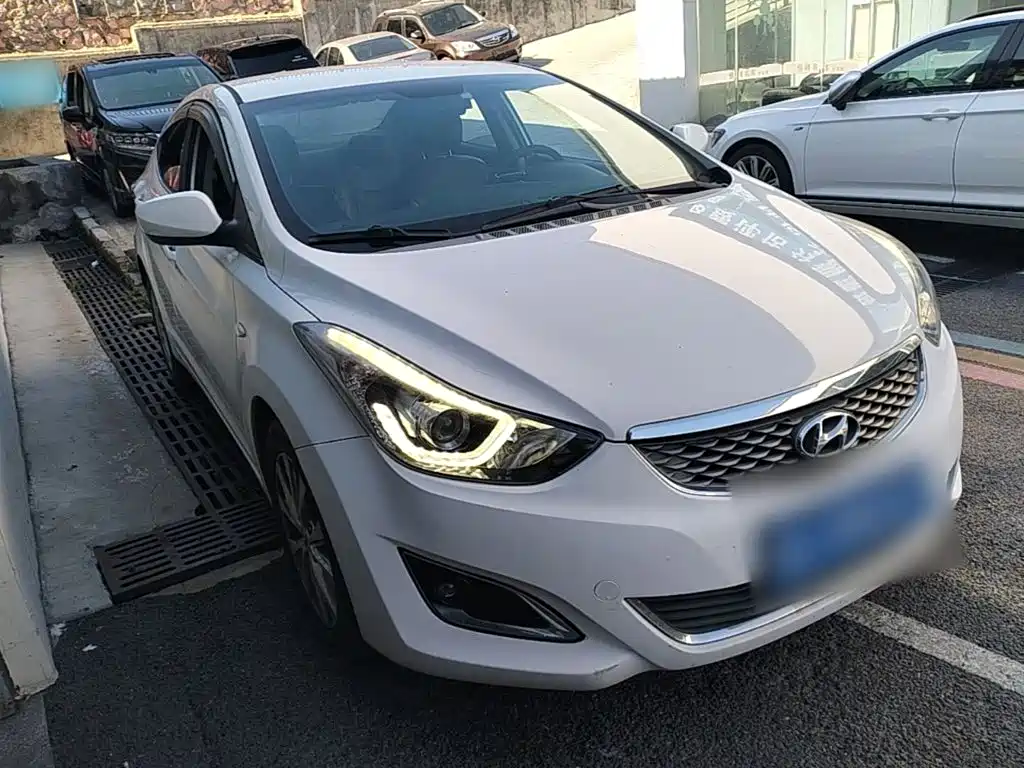 Hyundai Elantra Langdong — миниатюра 4