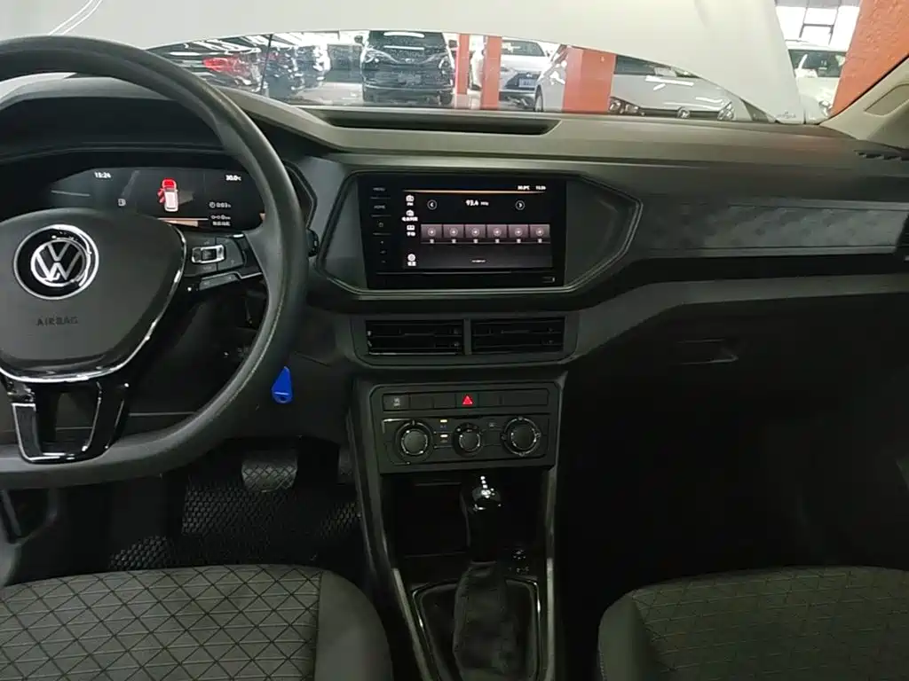 Volkswagen T-Cross — миниатюра 13
