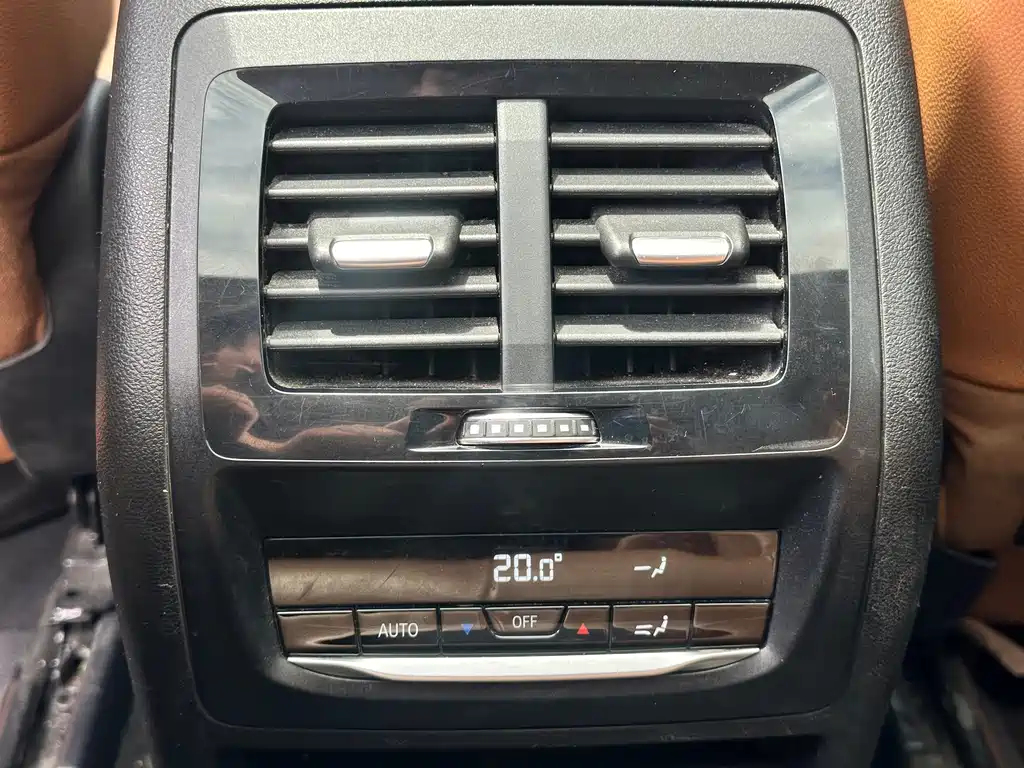 BMW X3 — миниатюра 11