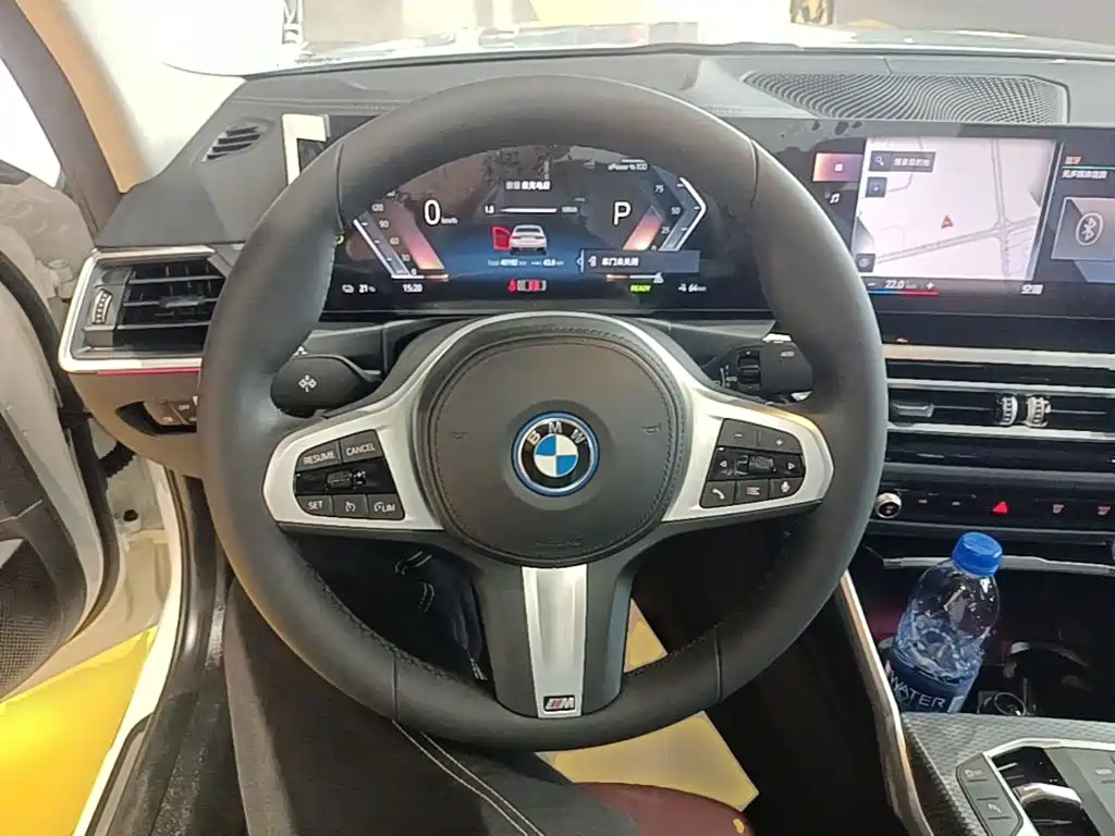 BMW i3 — миниатюра 11