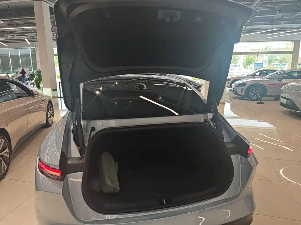 NIO ET5 — миниатюра 19