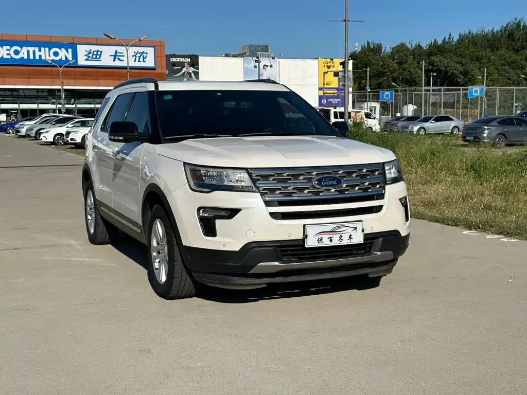 Ford Explorer (Import) — миниатюра 3