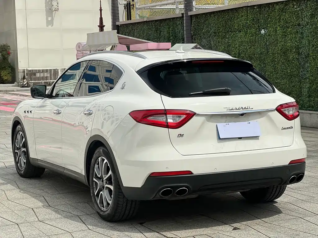 Maserati Levante — миниатюра 4