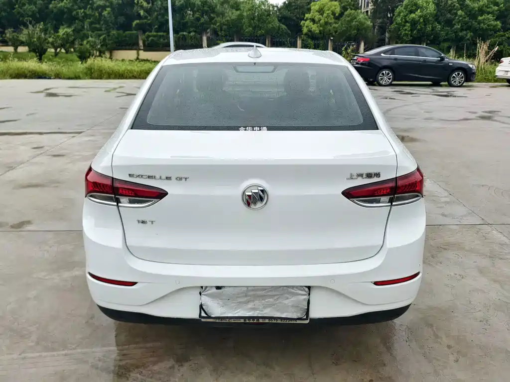 Buick Excelle — миниатюра 6