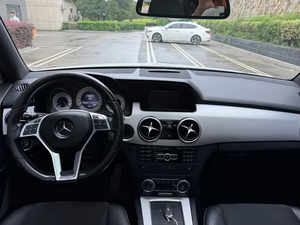 Mercedes-Benz GLK-Class — миниатюра 6