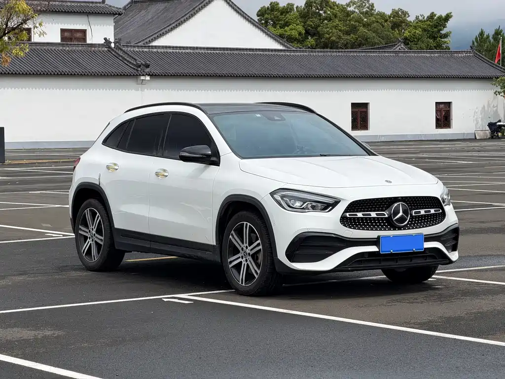Mercedes-Benz GLA — миниатюра 3