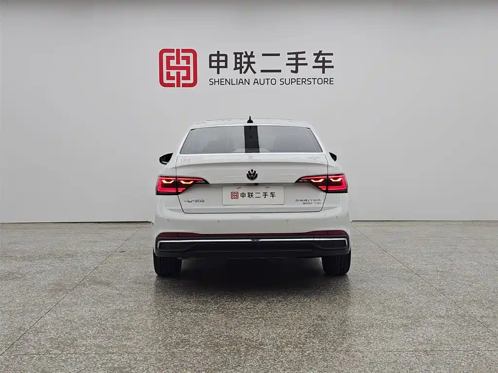 Volkswagen Sagitar 2025 300TSI DSG