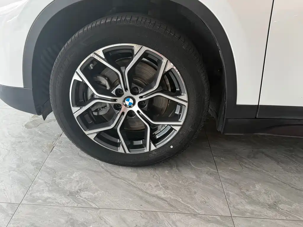 BMW X1 — миниатюра 11