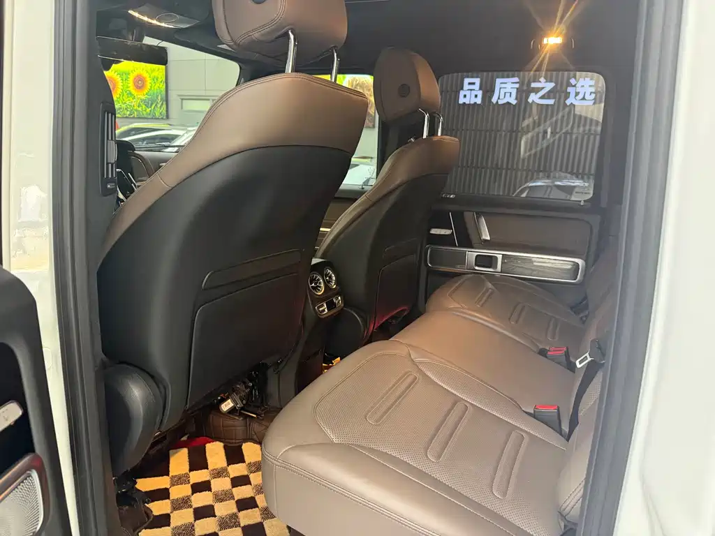 Mercedes-Benz G-Class — миниатюра 7