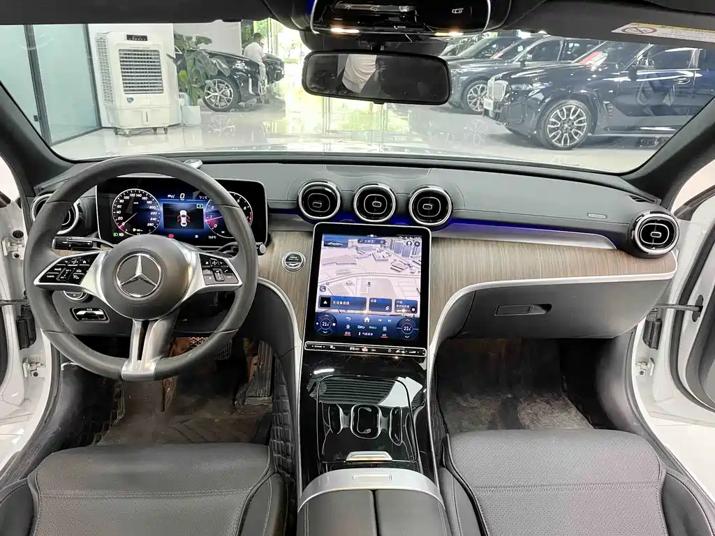 Mercedes-Benz C-Class — миниатюра 4