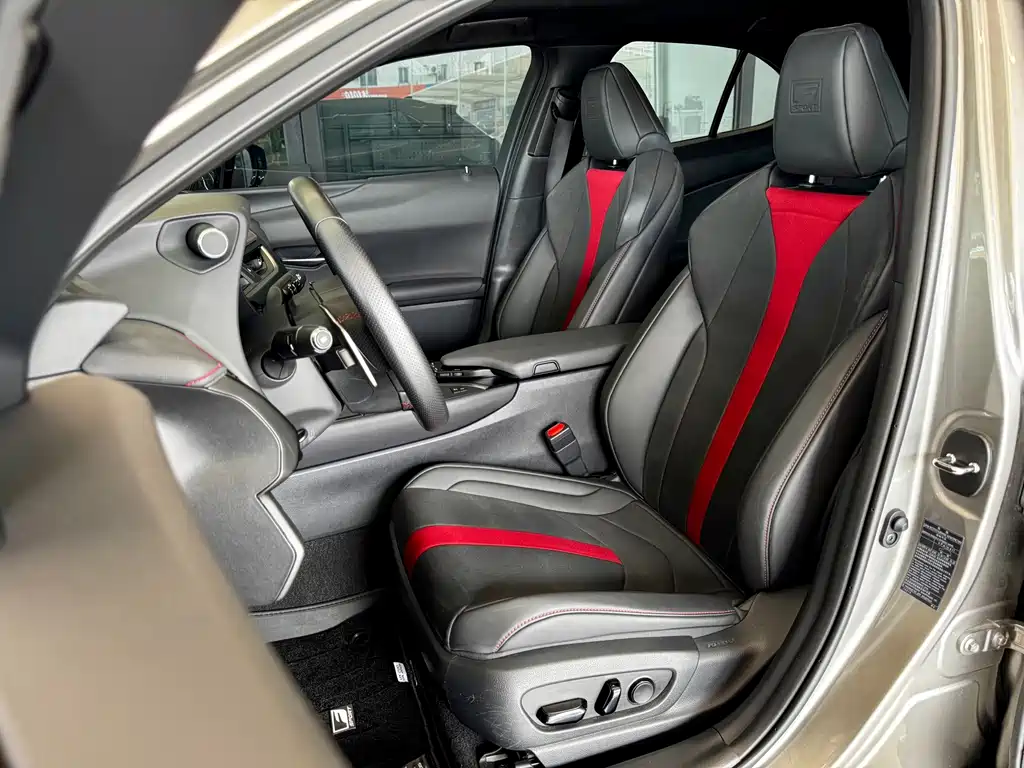 Lexus UX — миниатюра 5
