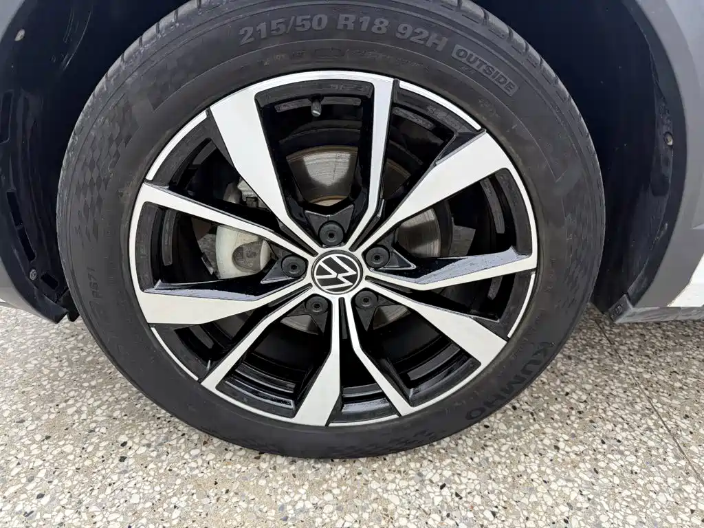 Volkswagen T-Roc — миниатюра 15