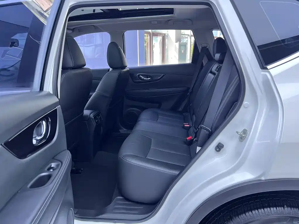 Nissan X-Trail — миниатюра 14