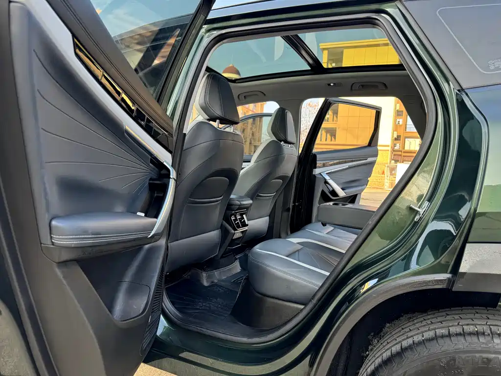 GEELY AUTOMOBILE BOYUE L