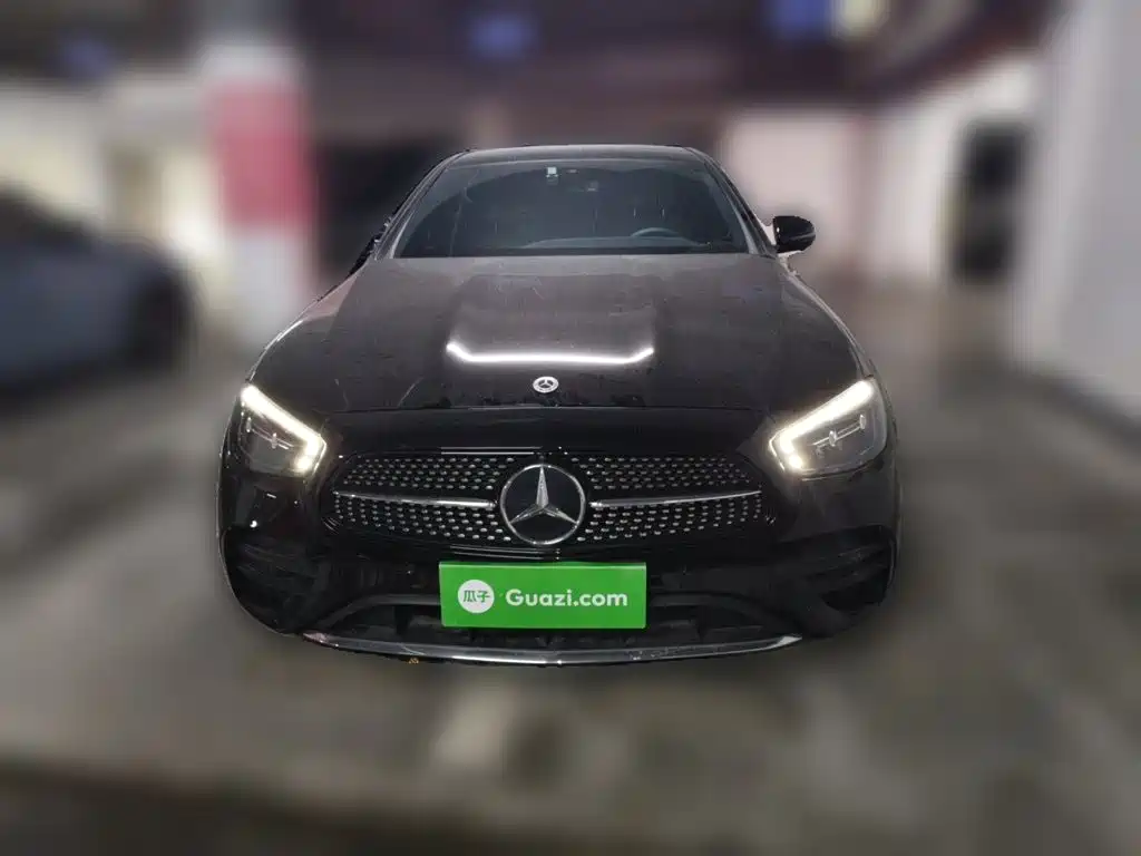 Mercedes-Benz E-Class — миниатюра 2